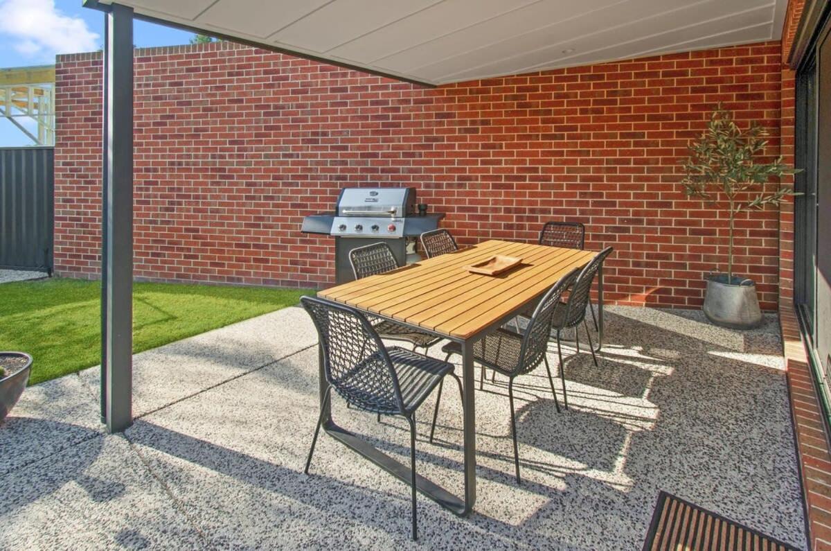 Villa Urban Barn - Stylish, Family Friendly Wagga Wagga Exterior foto